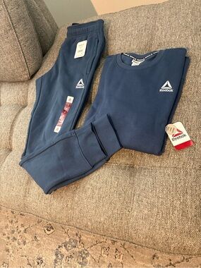 Reebok Navy Crewneck Sweatshirt and Jogger Set